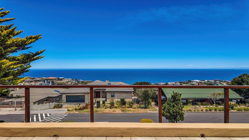 7 Bedroom Property for Sale in Dana Bay Western Cape